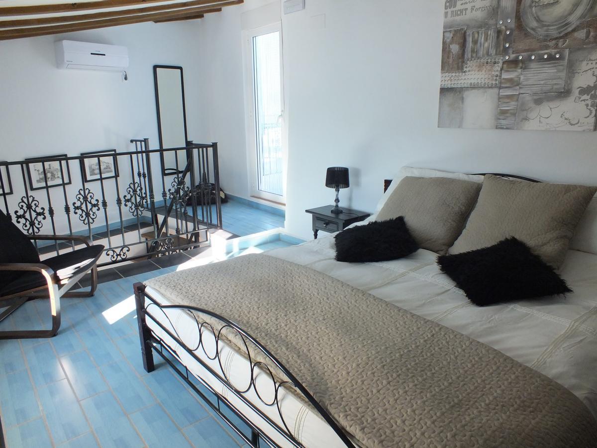 Kayenne Holiday Rentals Iznájar Eksteriør billede